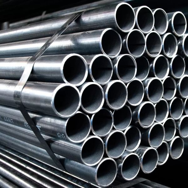 Estruturas Duráveis e Seguras com Tubos de Metalon.
