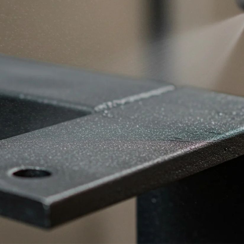 Preparar Superfícies Metálicas para Aplicação de Tintas Anticorrosivas.